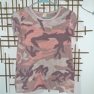 Free People- WE THE FREE t-shirt, size XS, pink camo